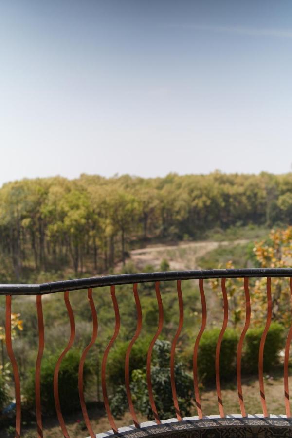 Aar Resort & Spa Дехрадун Екстериор снимка