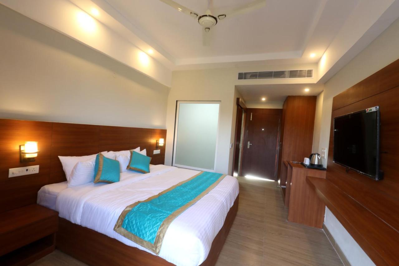 Aar Resort & Spa Дехрадун Екстериор снимка